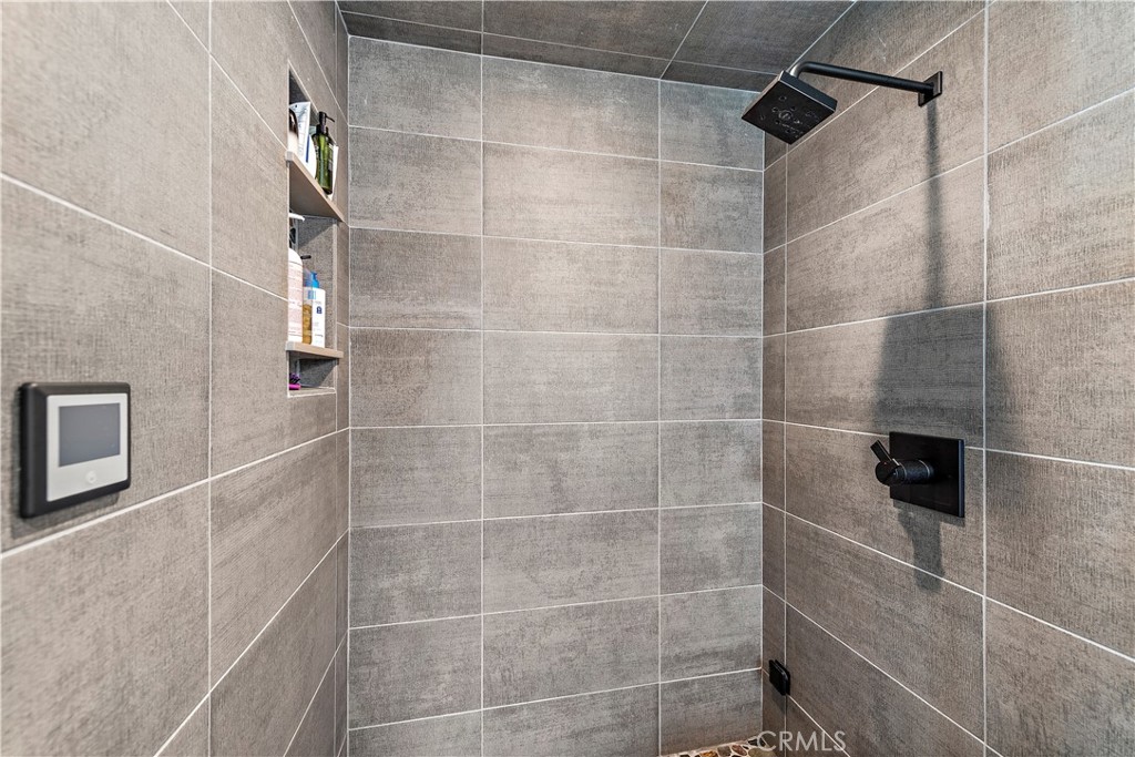 130 West Mariposa San Clemente, CA 92672 - Photo 21 of 42 a bathroom with a shower