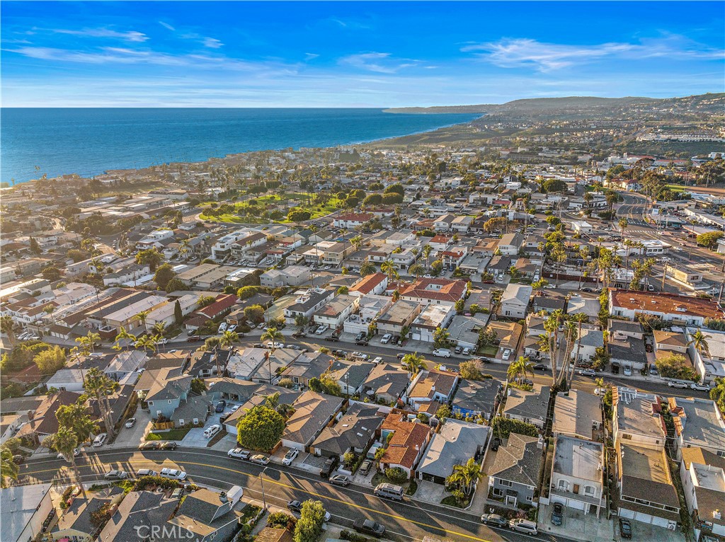 130 West Mariposa San Clemente, CA 92672 - Photo 32 of 42 an aerial view of residential building and ocean
