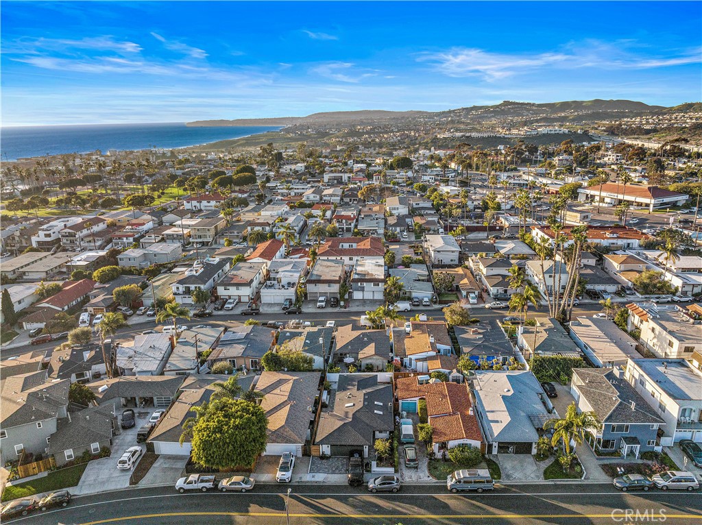 130 West Mariposa San Clemente, CA 92672 - Photo 33 of 42 an aerial view of residential houses with outdoor space