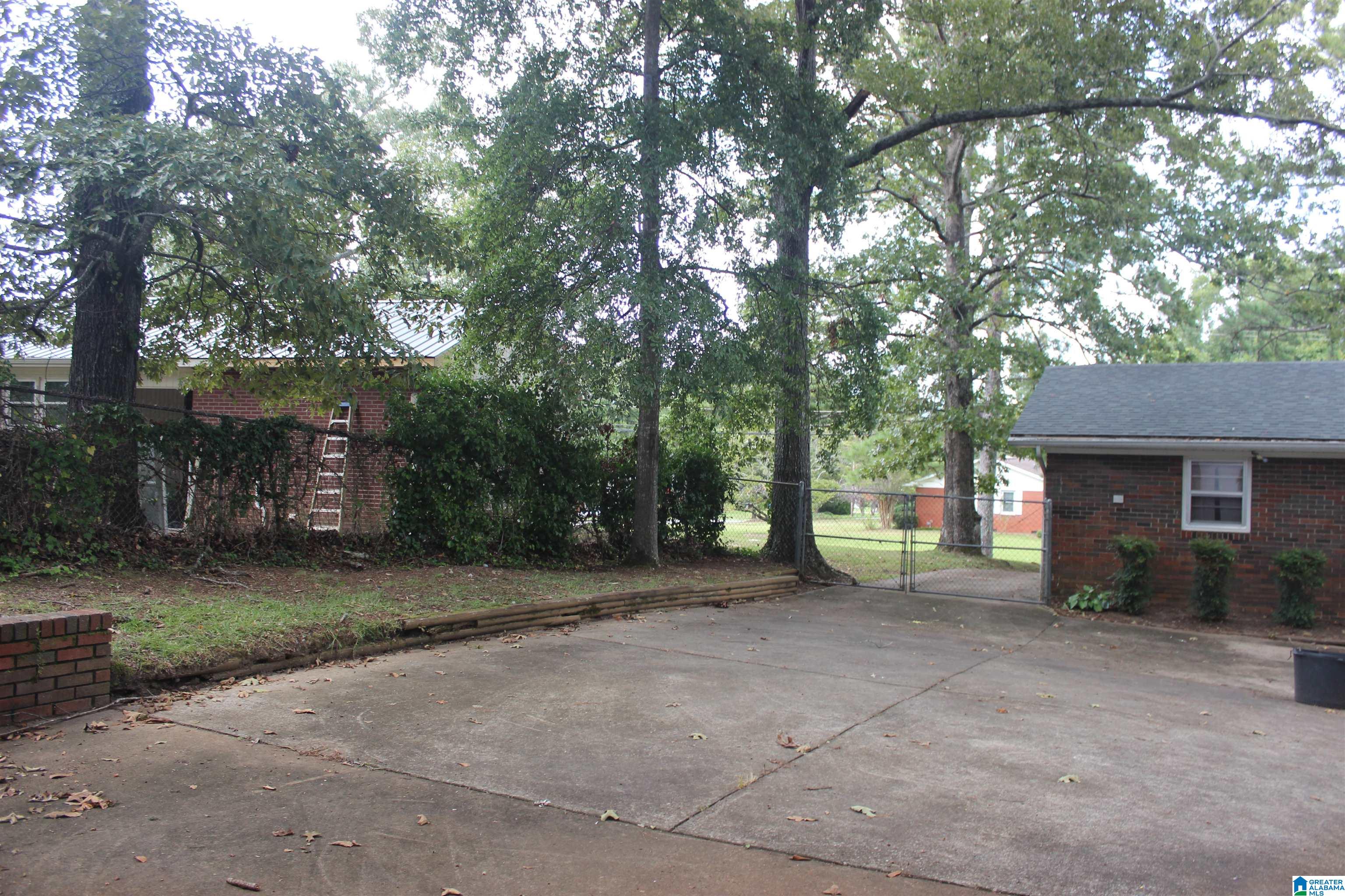 3904 Greenbrier Dear Road Anniston, AL 36207 - Photo 6 of 36