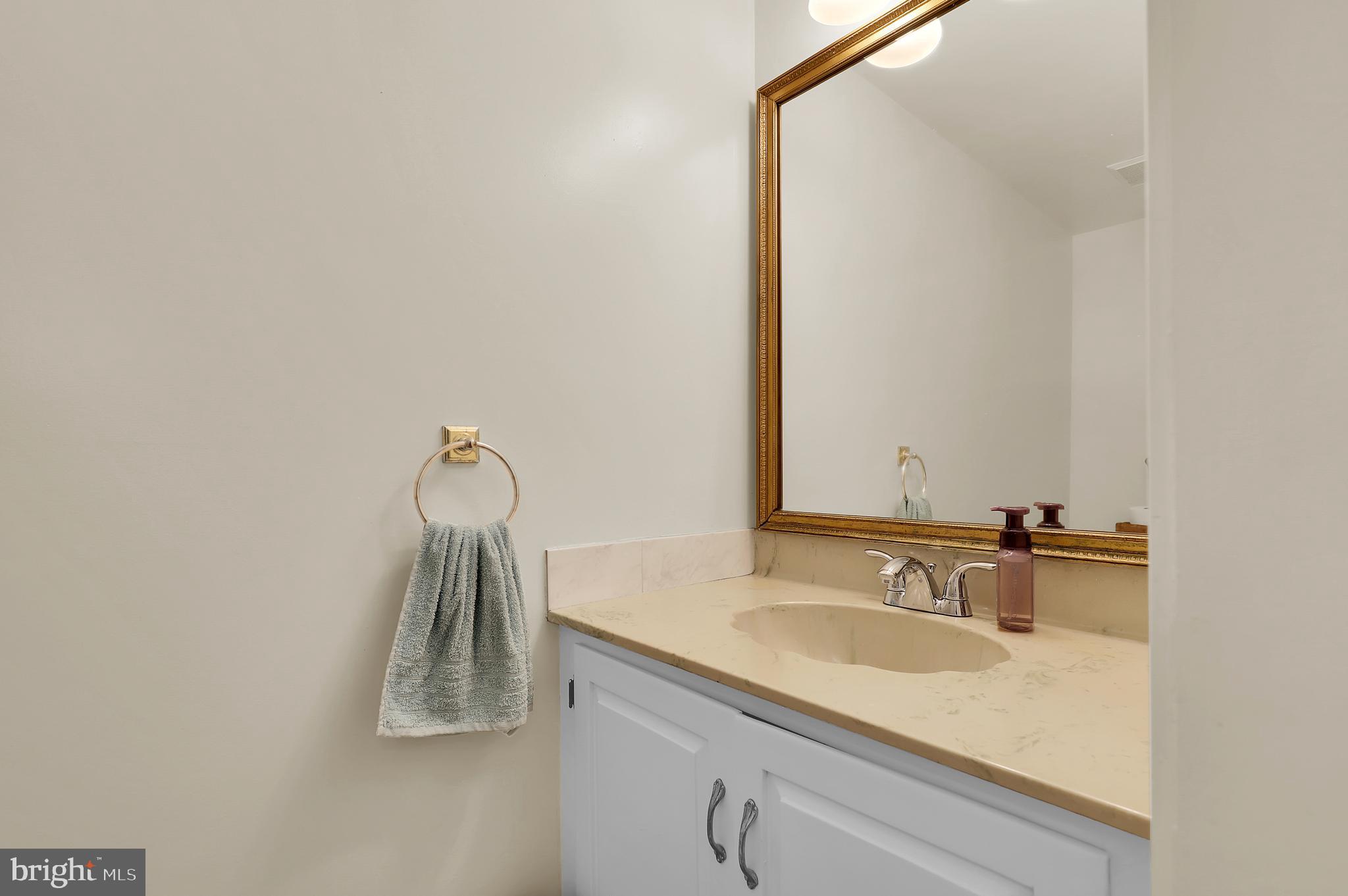 8153 Inverness Ridge Road Potomac, MD 20854 - Photo 19 of 44