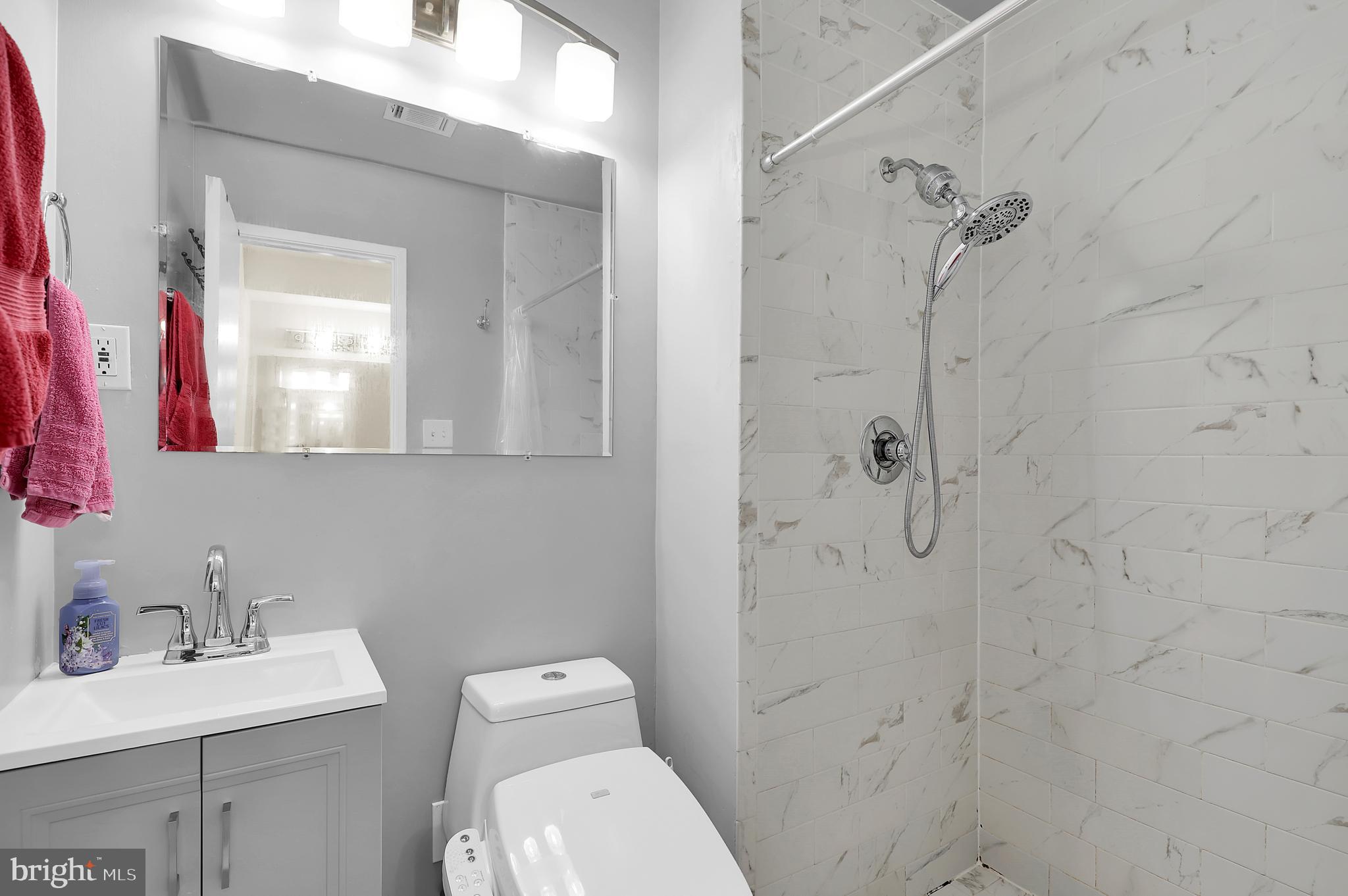 8153 Inverness Ridge Road Potomac, MD 20854 - Photo 27 of 44