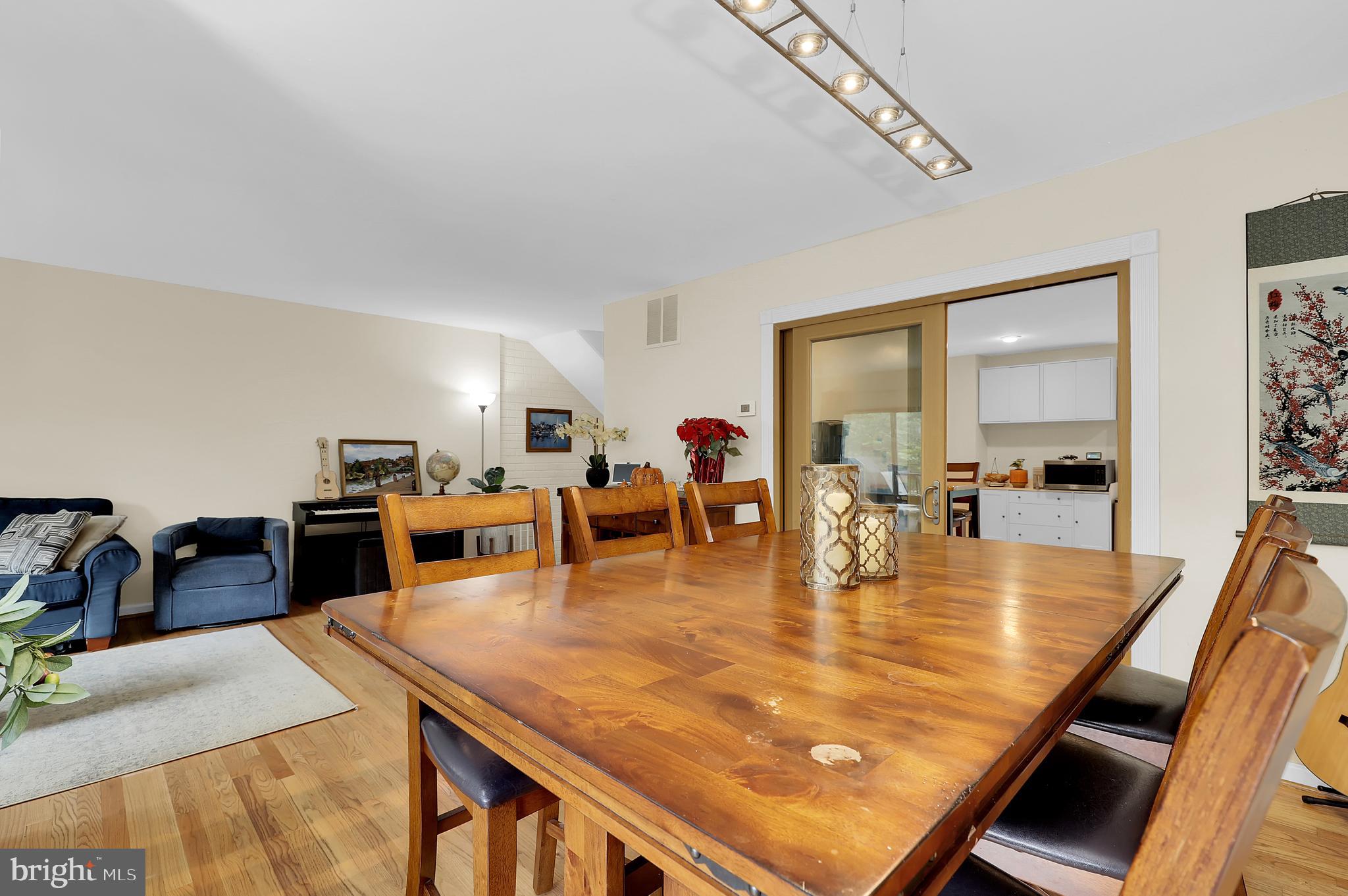 8153 Inverness Ridge Road Potomac, MD 20854 - Photo 10 of 44