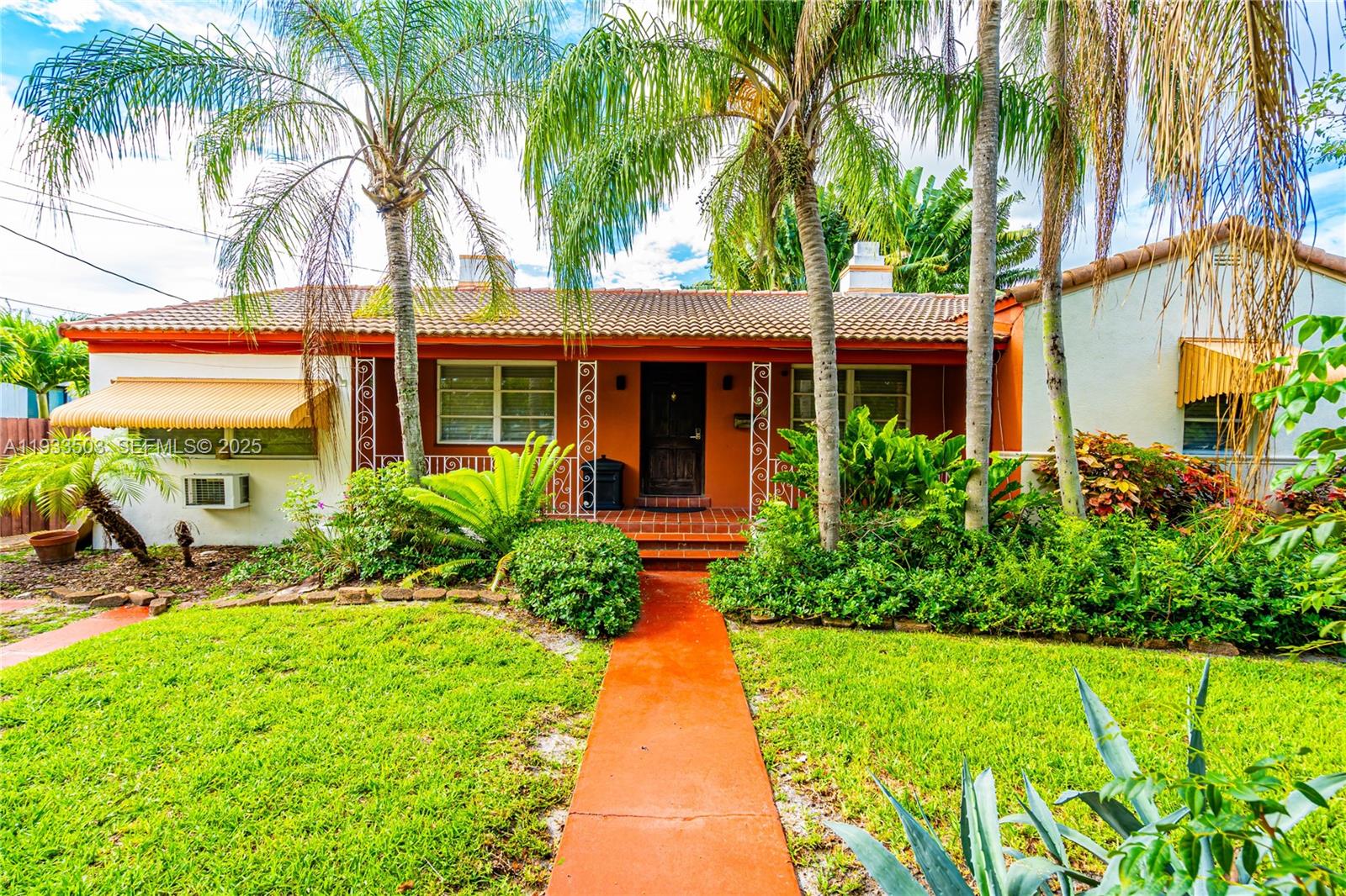 427 Northeast 107th Street, Unit 1 Miami, FL 33161 - Photo 2 of 39