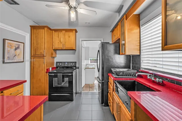 $5,000 | 427 Northeast 107th Street, Unit 1, Miami, FL 33161