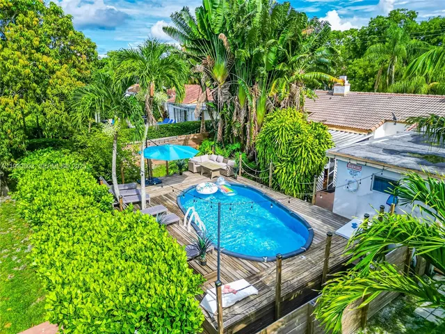 $5,000 | 427 Northeast 107th Street, Unit 1, Miami, FL 33161