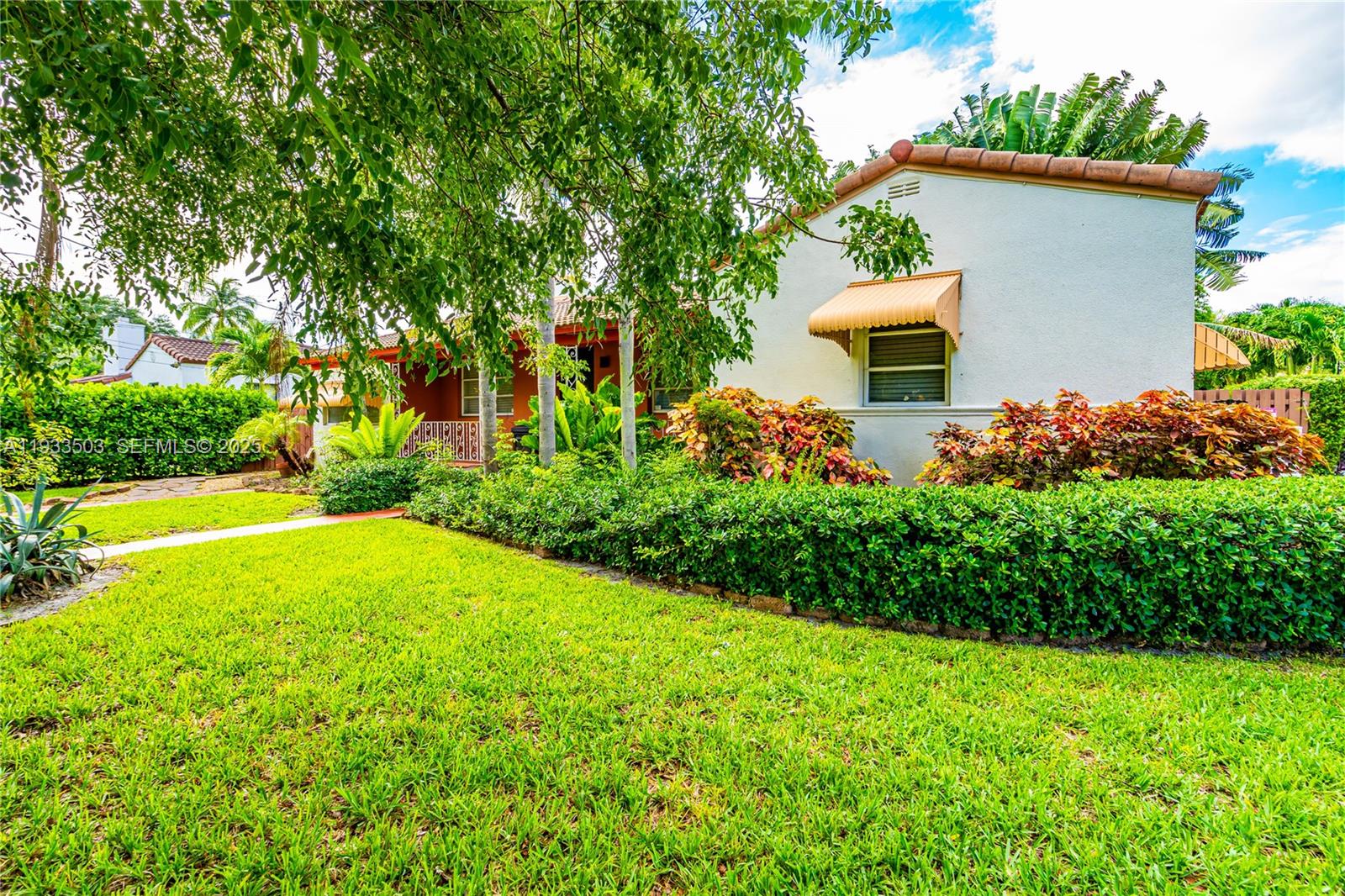 427 Northeast 107th Street, Unit 1 Miami, FL 33161 - Photo 5 of 39