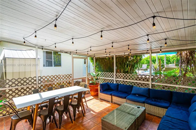 $5,000 | 427 Northeast 107th Street, Unit 1, Miami, FL 33161