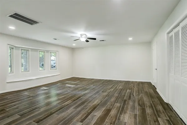 $2,645 | 4134 Hill Oak Drive, Houston, TX 77092