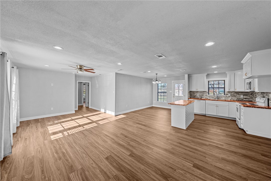 4617 Anlo Street Waco, TX 76710 - Photo 3 of 16