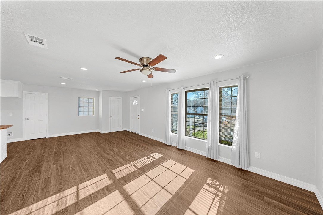 4617 Anlo Street Waco, TX 76710 - Photo 4 of 16