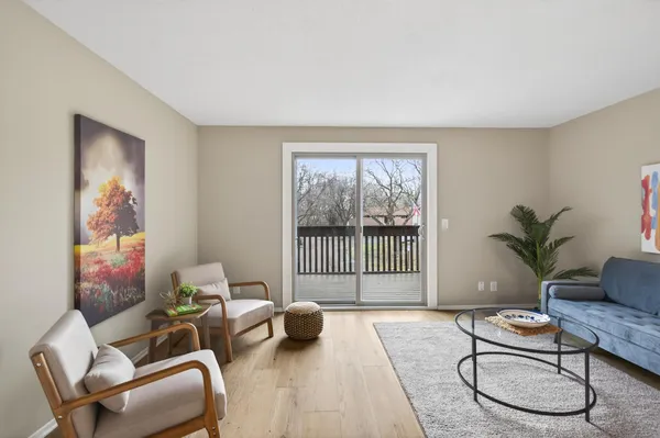 $225,000 | 250 West Eagle Lake Drive, Maple Grove, MN 55369