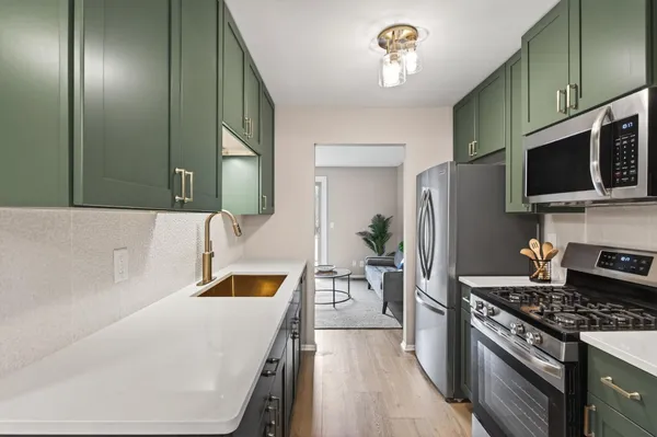 $225,000 | 250 West Eagle Lake Drive, Maple Grove, MN 55369