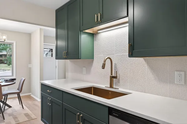 $225,000 | 250 West Eagle Lake Drive, Maple Grove, MN 55369