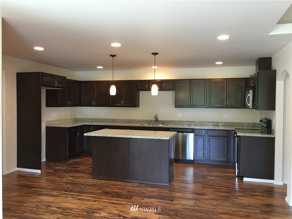 705 Tipsoo Loop South Rainier, WA 98576 - Photo 3 of 24 Gallery Image 3