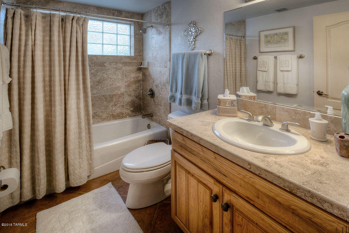 3911 East Ina Road Tucson, AZ 85718 - Photo 13 of 25