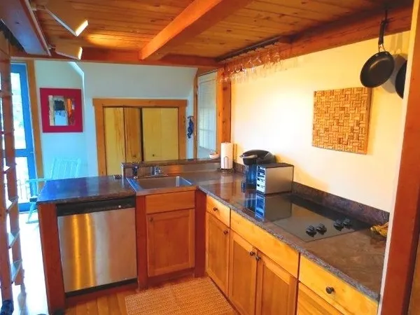 $525,000 | 116 Roxbury Street, Keene, NH 03431
