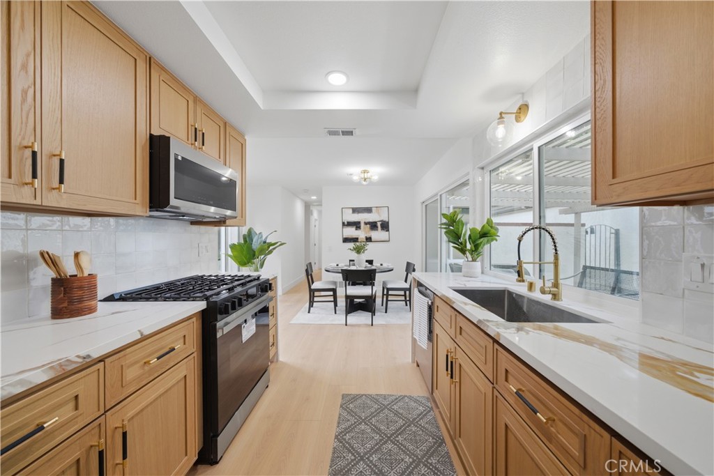 14332 Pinewood Road Tustin, CA 92780 - Photo 18 of 43