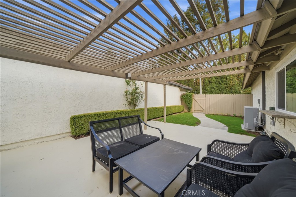 14332 Pinewood Road Tustin, CA 92780 - Photo 29 of 43
