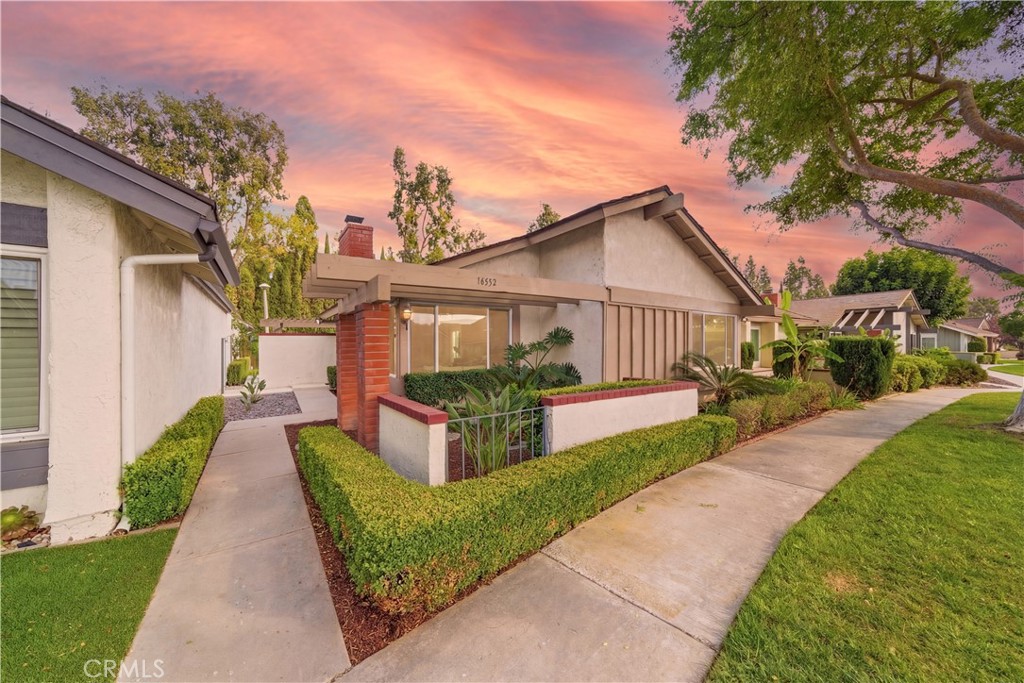14332 Pinewood Road Tustin, CA 92780 - Photo 34 of 43
