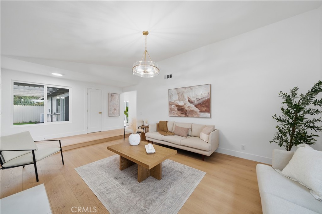 14332 Pinewood Road Tustin, CA 92780 - Photo 7 of 43