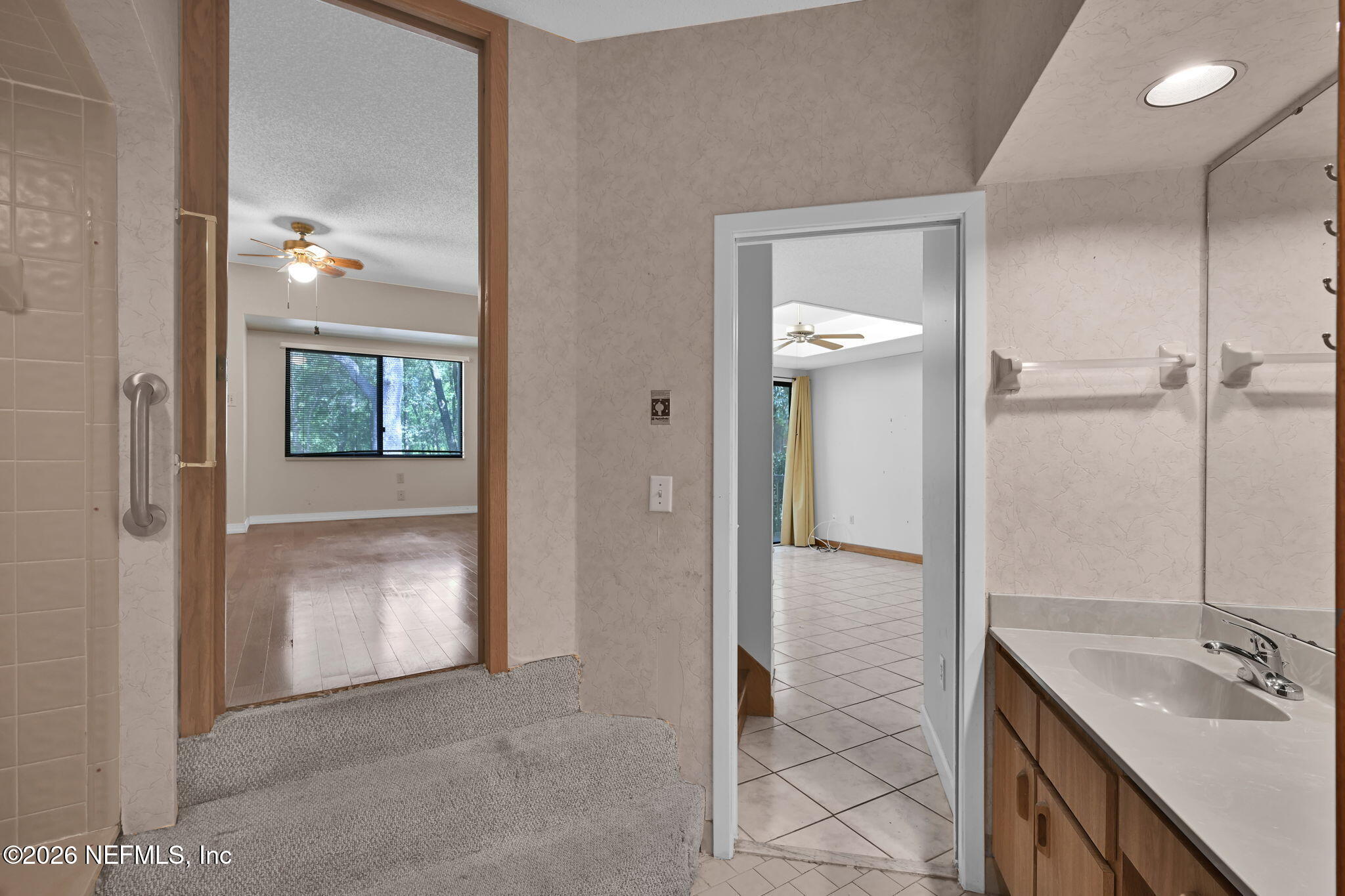 2910 Ravines Road, Unit 1108 Middleburg, FL 32068 - Photo 19 of 34 Primary Bed and Bath