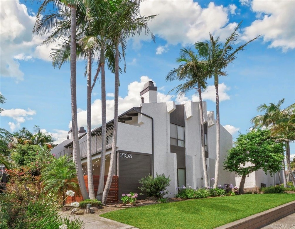 2108 Rockefeller Lane, Unit E Redondo Beach, CA 90278 - Photo 1 of 1 Gallery Image 1