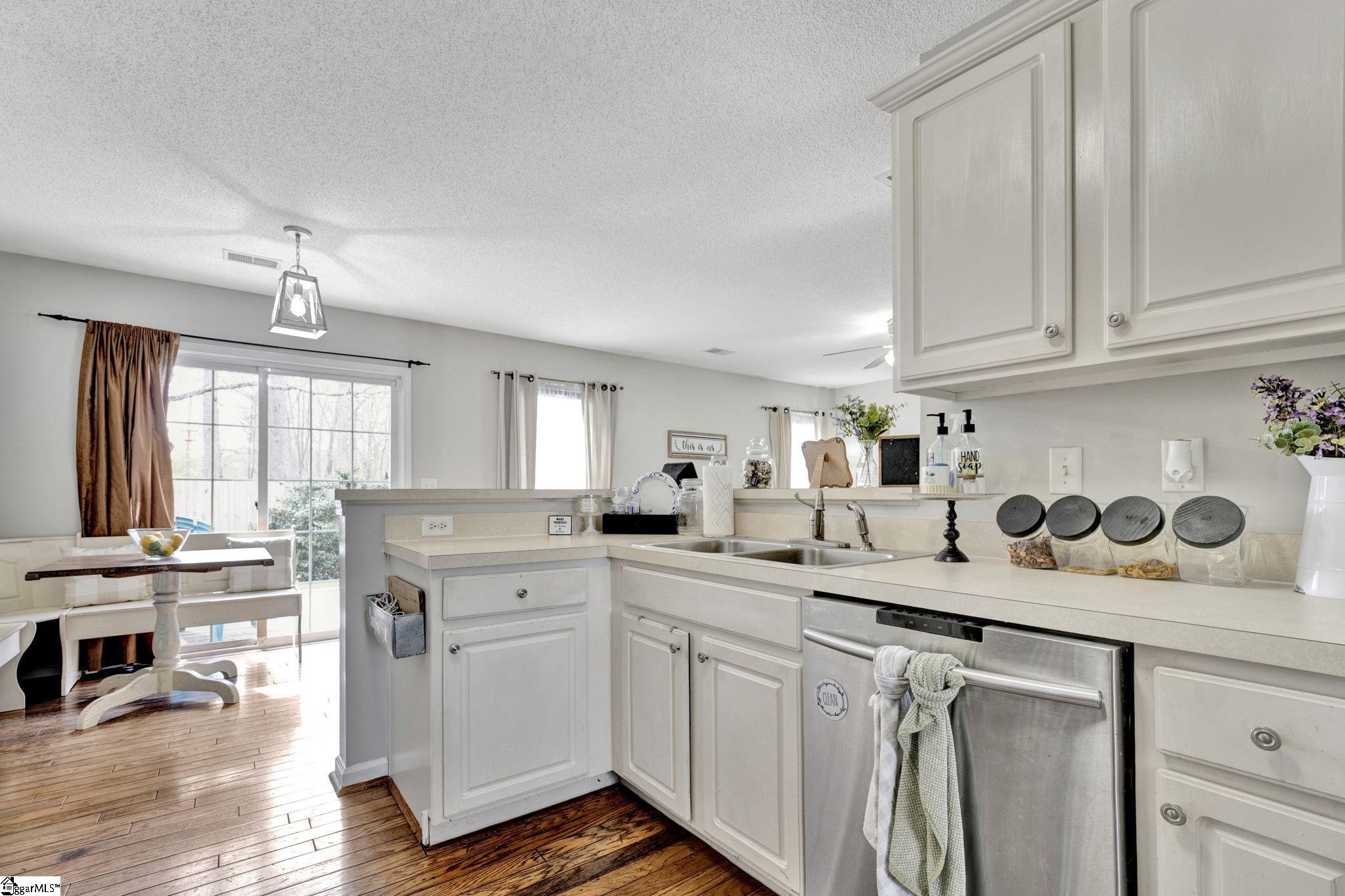 12 Haskell Court Greer, SC 29651 - Photo 5 of 33