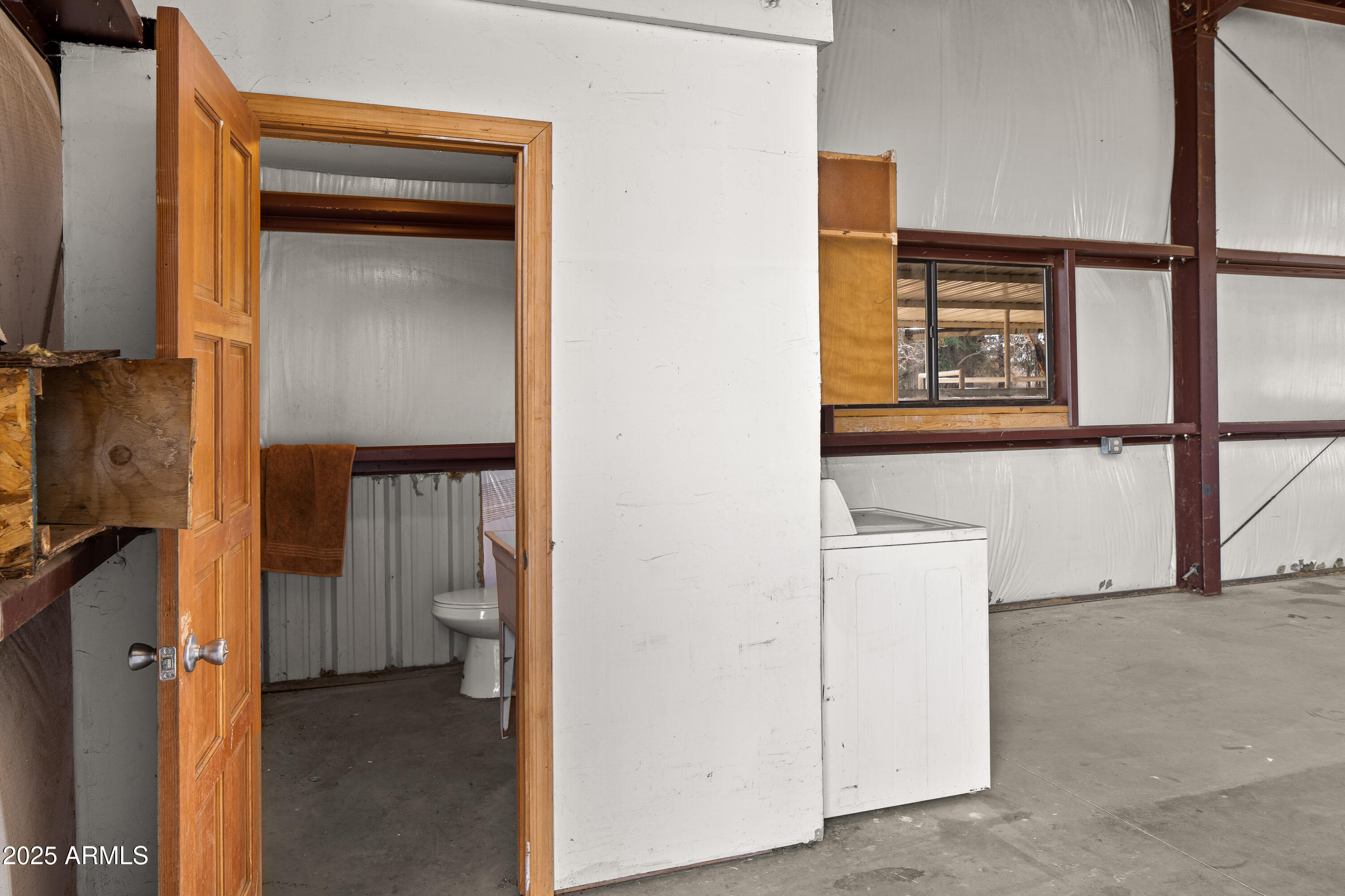 4000 Mahoney Road Camp Verde, AZ 86322 - Photo 20 of 33 JL_4000WMahoneyRd-interiors-11