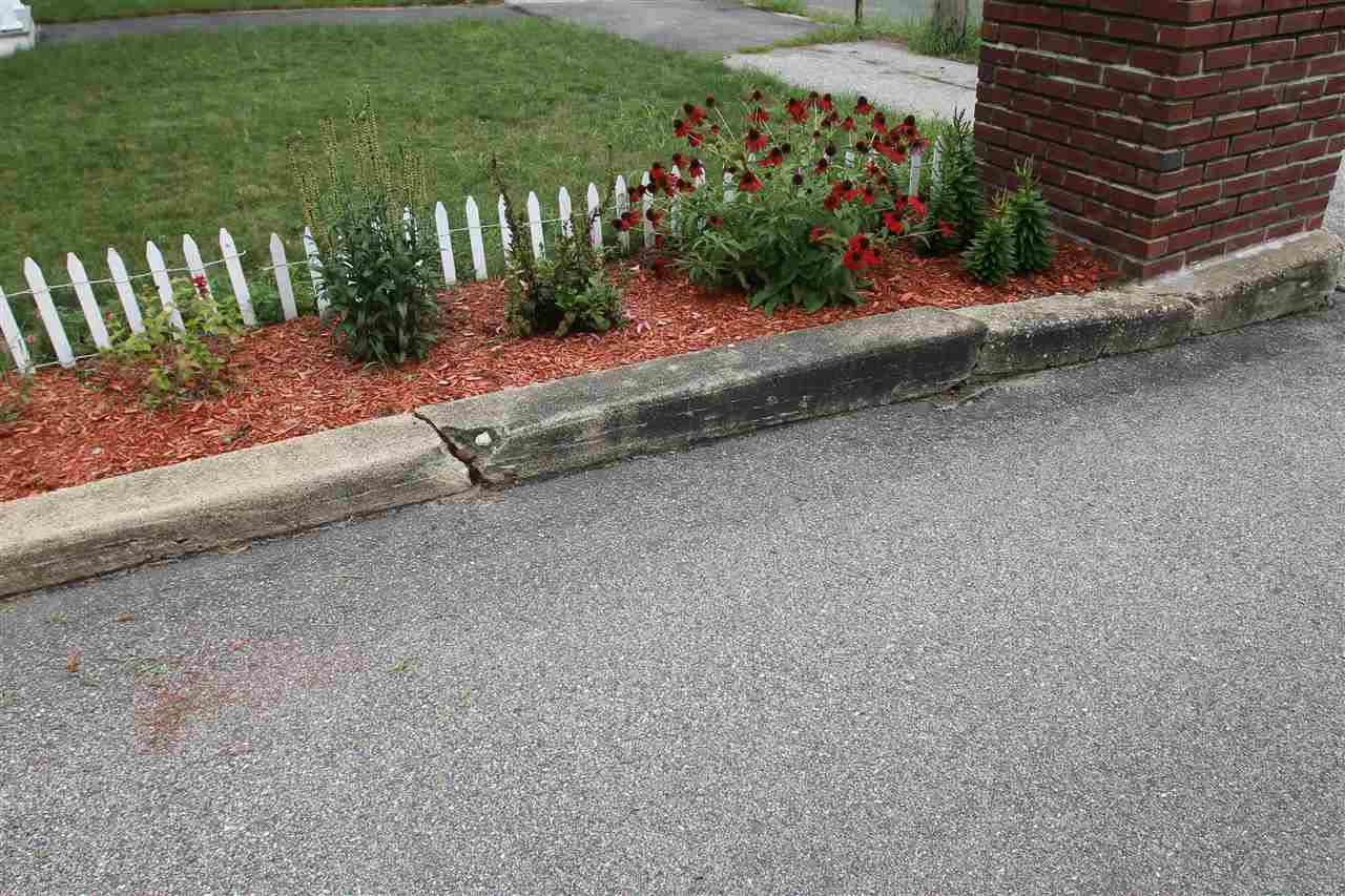 199 Tarrytown Road Manchester, NH 03103 - Photo 35 of 36