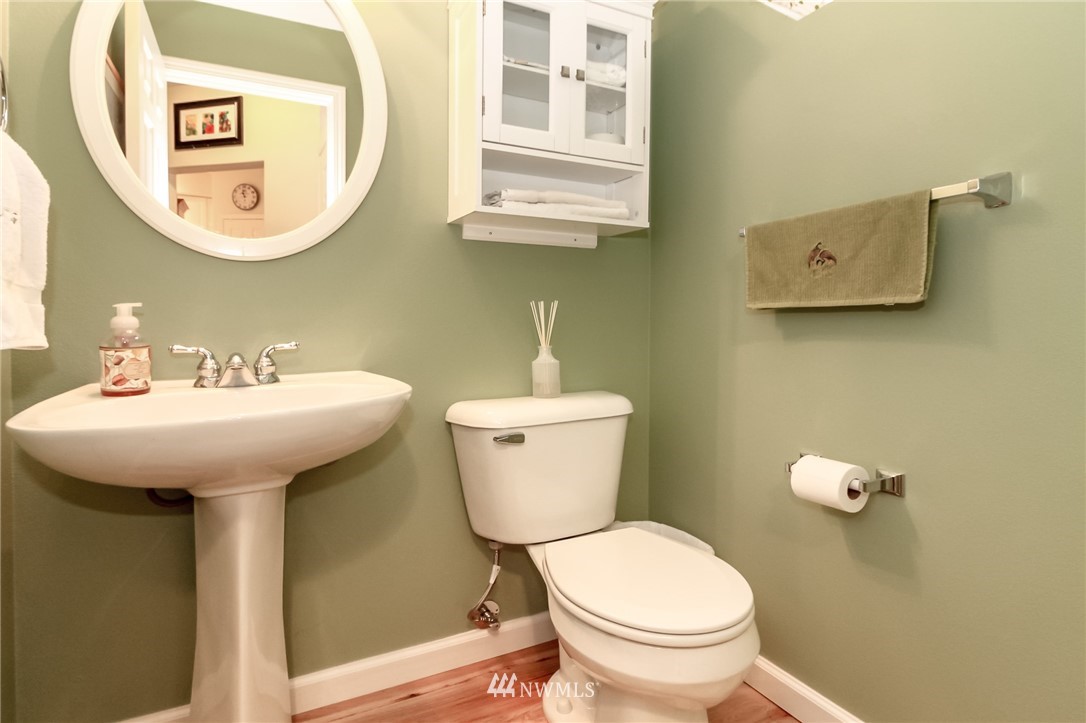 4504 Northeast 6th Place Renton, WA 98059 - Photo 21 of 32 Gallery Image 21