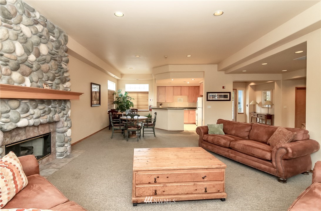 4504 Northeast 6th Place Renton, WA 98059 - Photo 30 of 32 Gallery Image 30