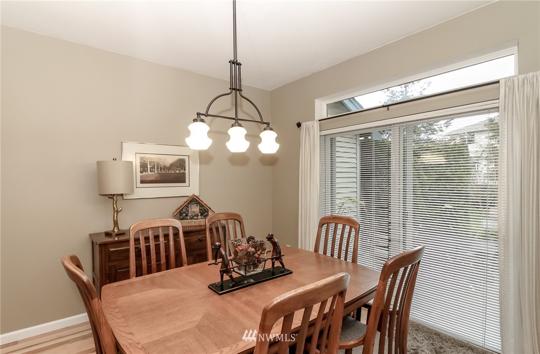 4504 Northeast 6th Place Renton, WA 98059 - Photo 8 of 32 Gallery Image 8