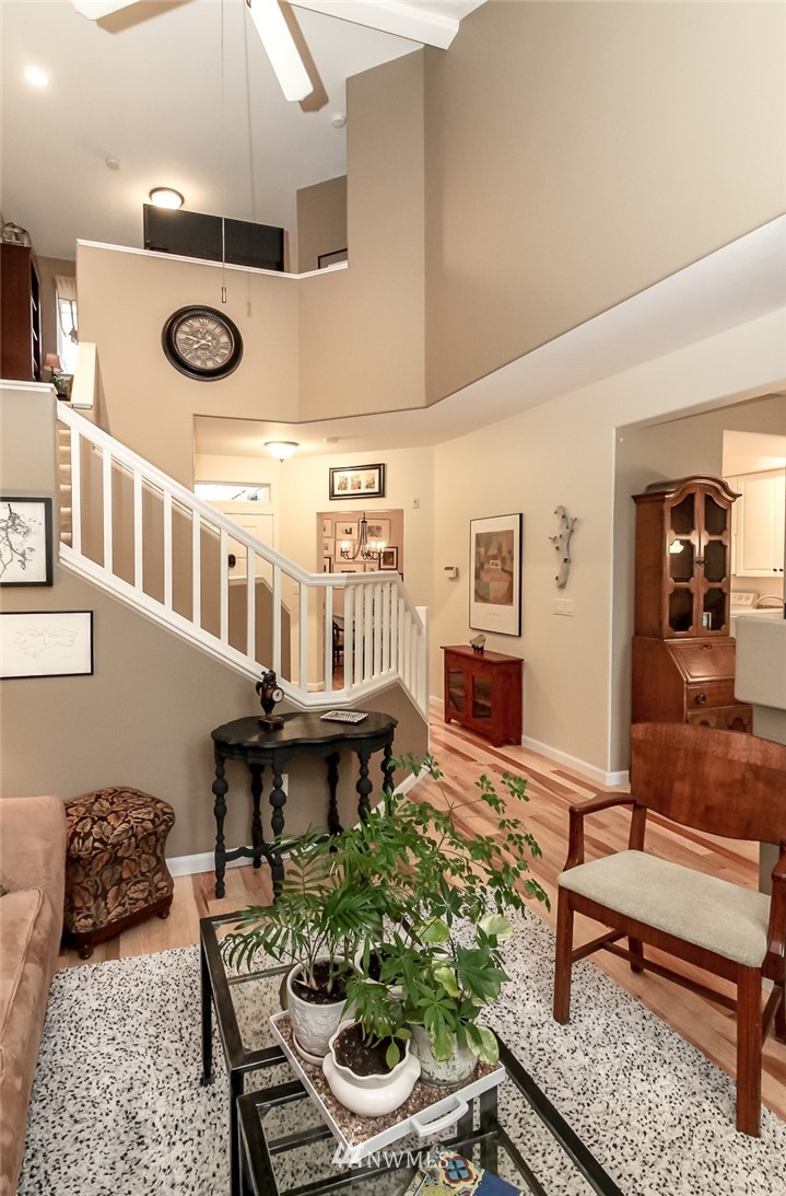 4504 Northeast 6th Place Renton, WA 98059 - Photo 10 of 32 Gallery Image 10