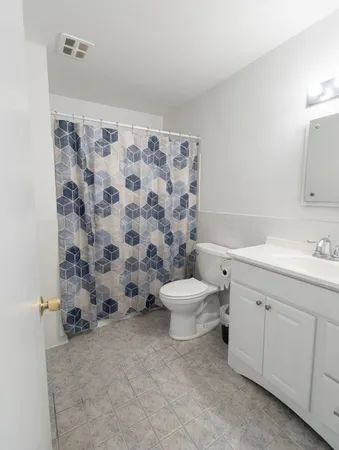 $1,975 | 147 Milk Street, Unit 18, Westborough, MA 01581