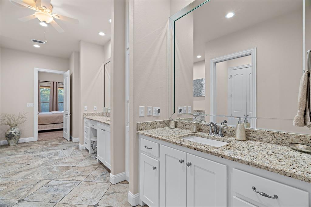 830 County Road 4797 Springtown, TX 76082 - Photo 19 of 40 Gallery Image 19