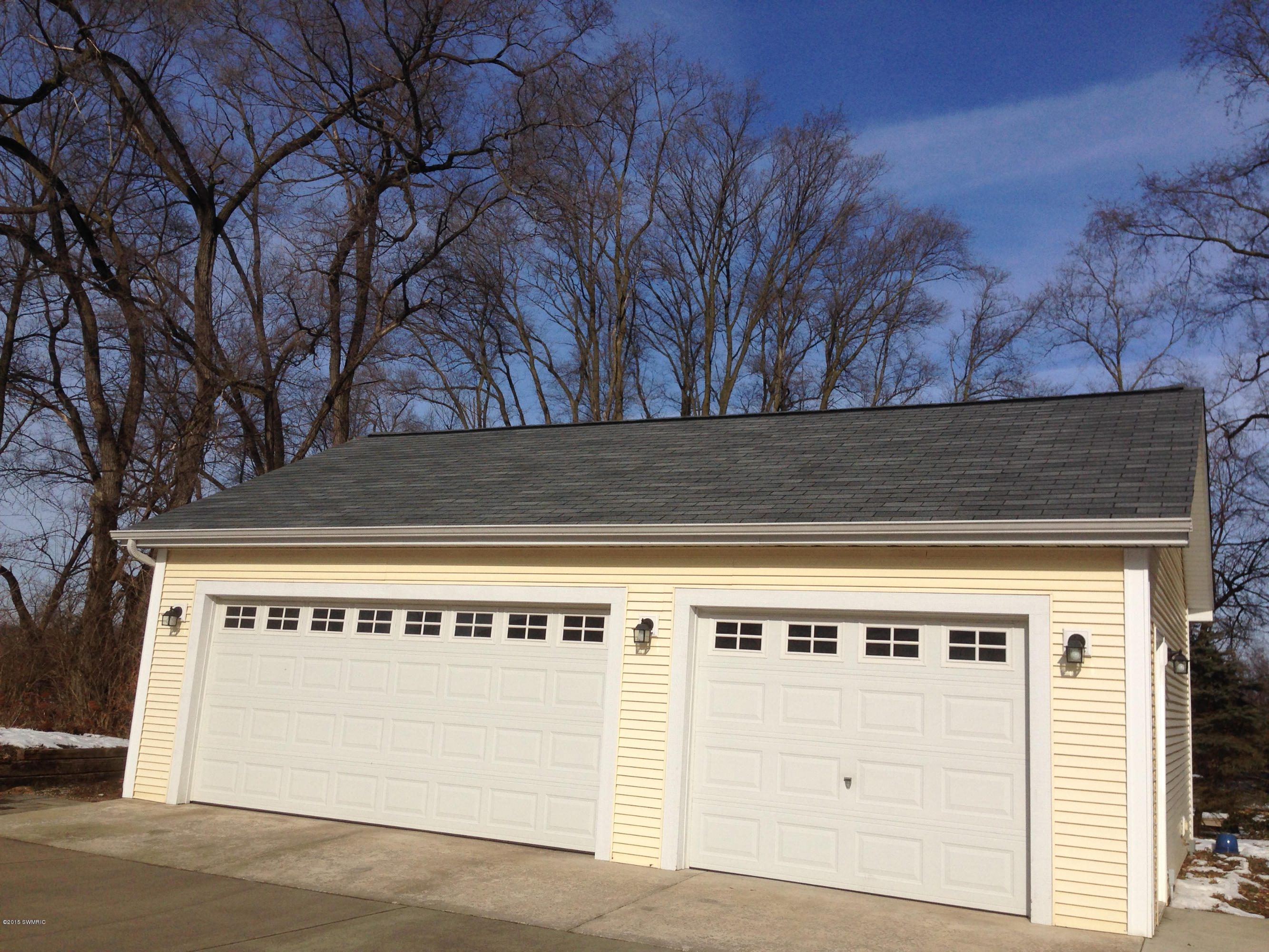 1723 North Philip Road Niles, MI 49120 - Photo 18 of 25 17 Spacious New 3 Stall Garage