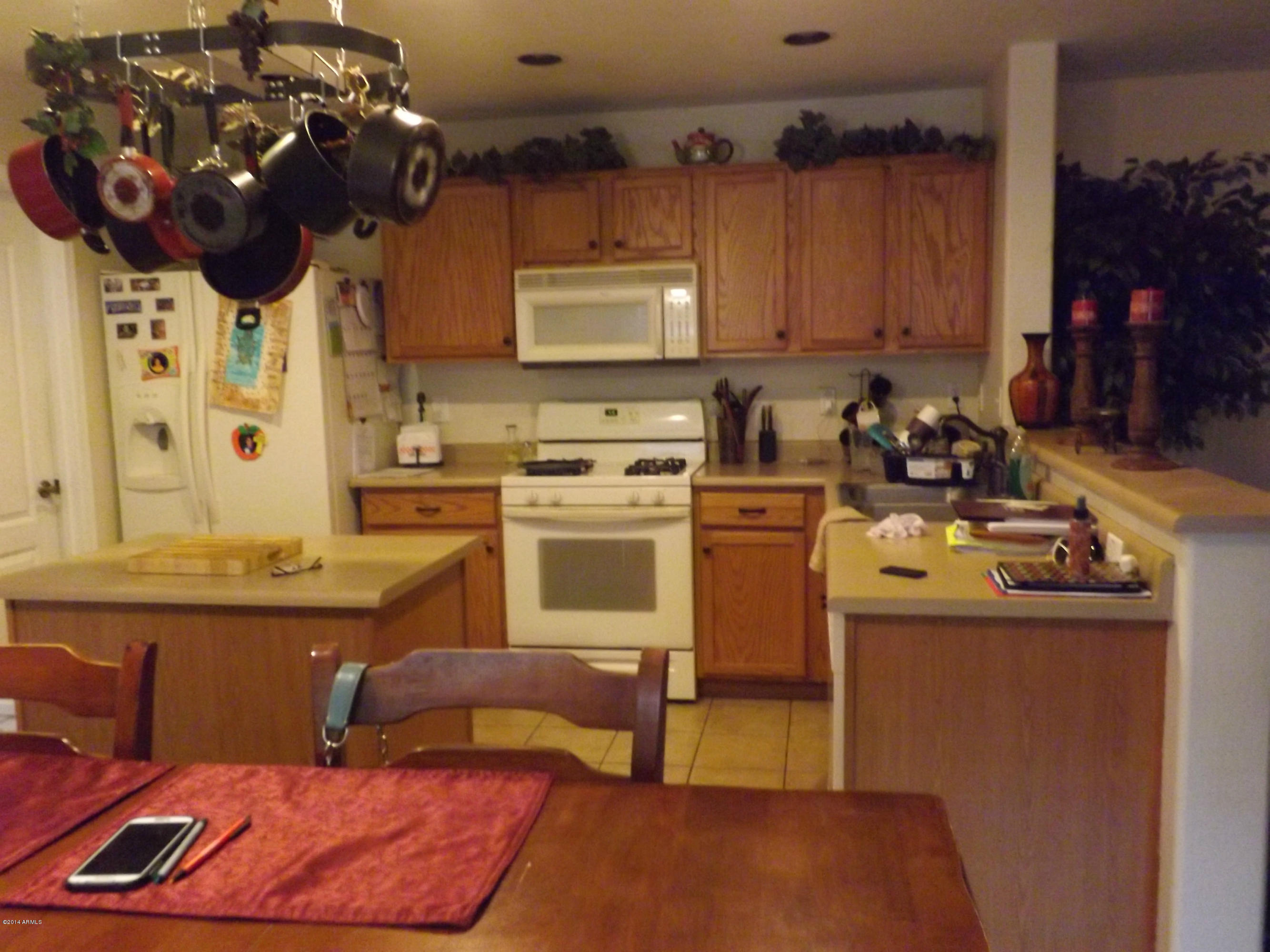 16841 West Rimrock Street Surprise, AZ 85388 - Photo 5 of 20 kitchen