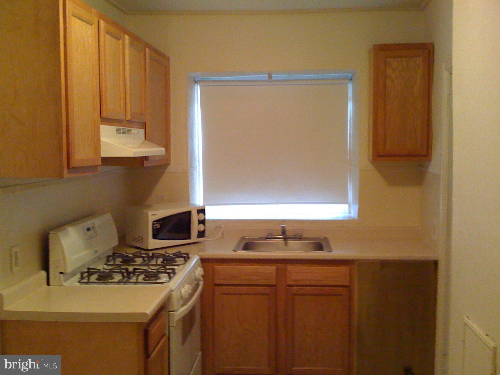 1237 Marlyn Road Philadelphia, PA 19151 - Photo 2 of 15 Gallery Image 2