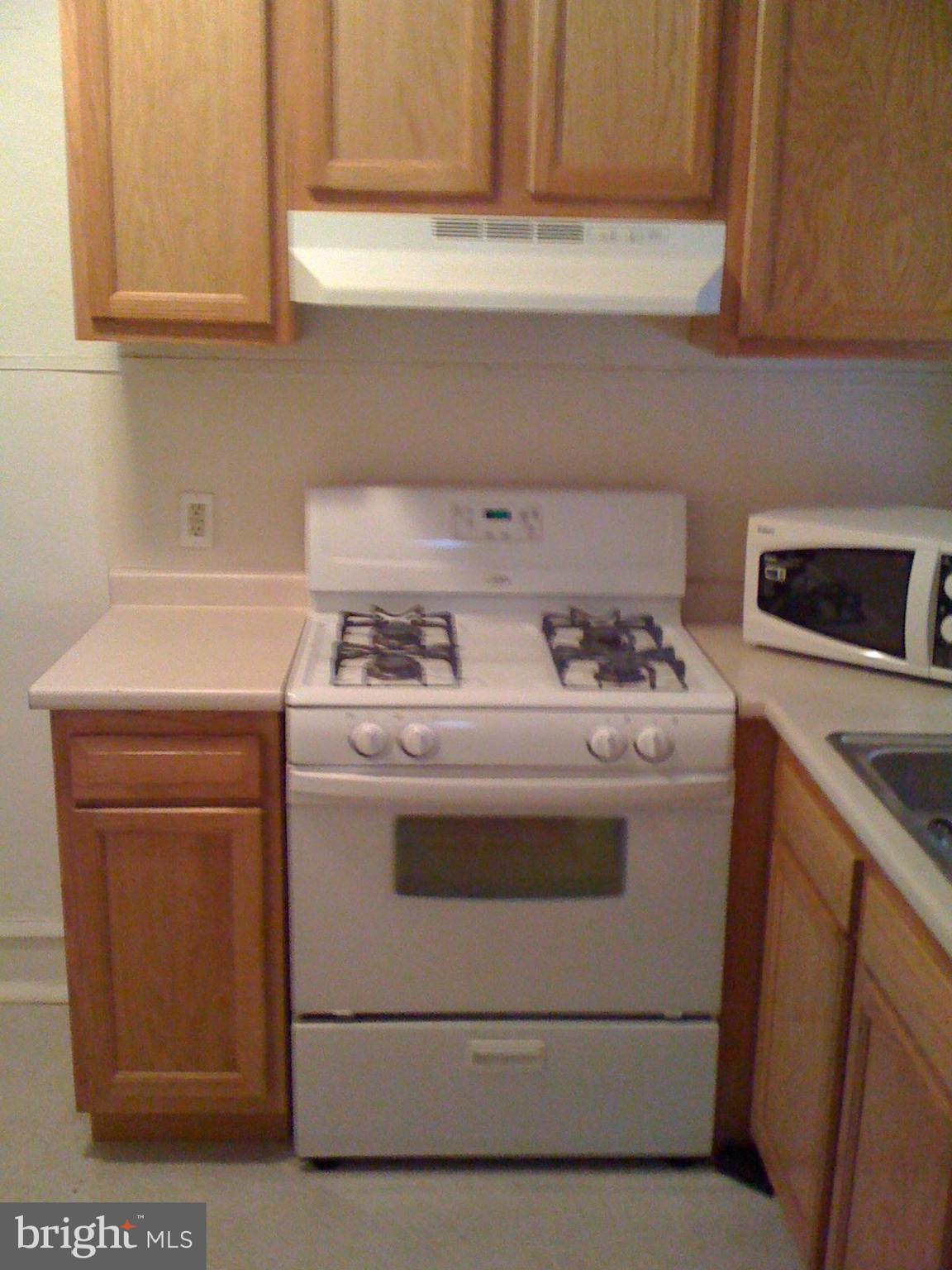 1237 Marlyn Road Philadelphia, PA 19151 - Photo 3 of 15 Gallery Image 3