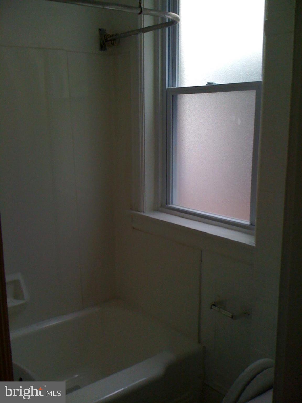 1237 Marlyn Road Philadelphia, PA 19151 - Photo 10 of 15 Gallery Image 10