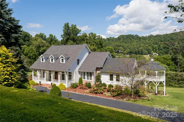 $2,050,000 | 208 Parrish Farm Road, Waynesville, NC 28786