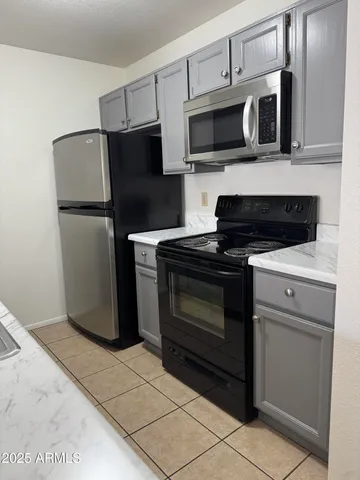 $1,995 | 4114 East Union Hills Drive, Unit 1004, Phoenix, AZ 85050