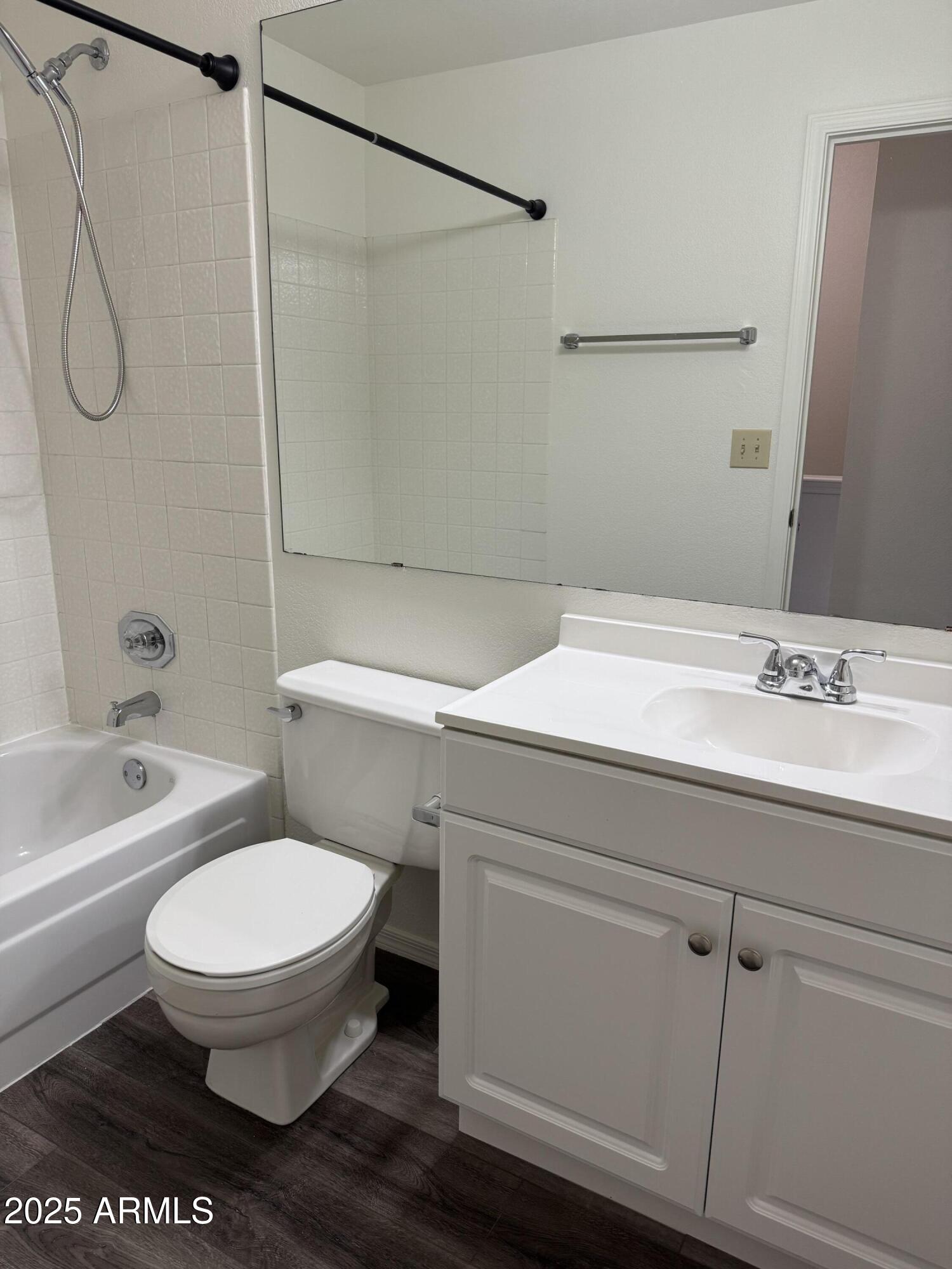 4114 East Union Hills Drive, Unit 1004 Phoenix, AZ 85050 - Photo 20 of 31 IMG_1221