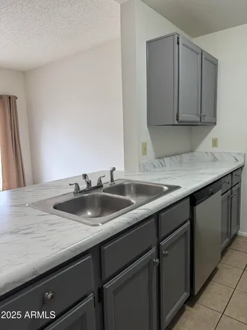 $1,995 | 4114 East Union Hills Drive, Unit 1004, Phoenix, AZ 85050