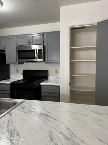 $1,995 | 4114 East Union Hills Drive, Unit 1004, Phoenix, AZ 85050