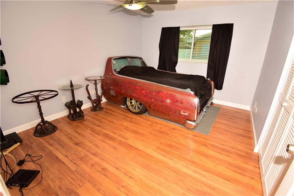 1124 Northwest Spruce Ridge Drive Stuart, FL 34994 - Photo 19 of 42 Gallery Image 19