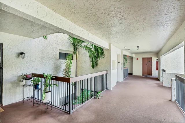 $248,000 | 6342 Longboat Lane West, Unit 201, Boca Raton, FL 33433