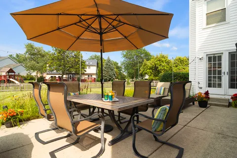 $769,000 | 1412 Village Court, Buffalo Grove, IL 60089