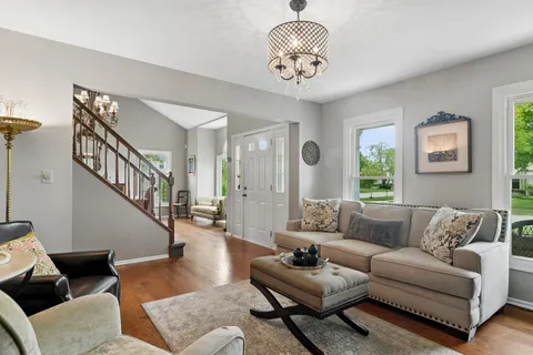 $769,000 | 1412 Village Court, Buffalo Grove, IL 60089